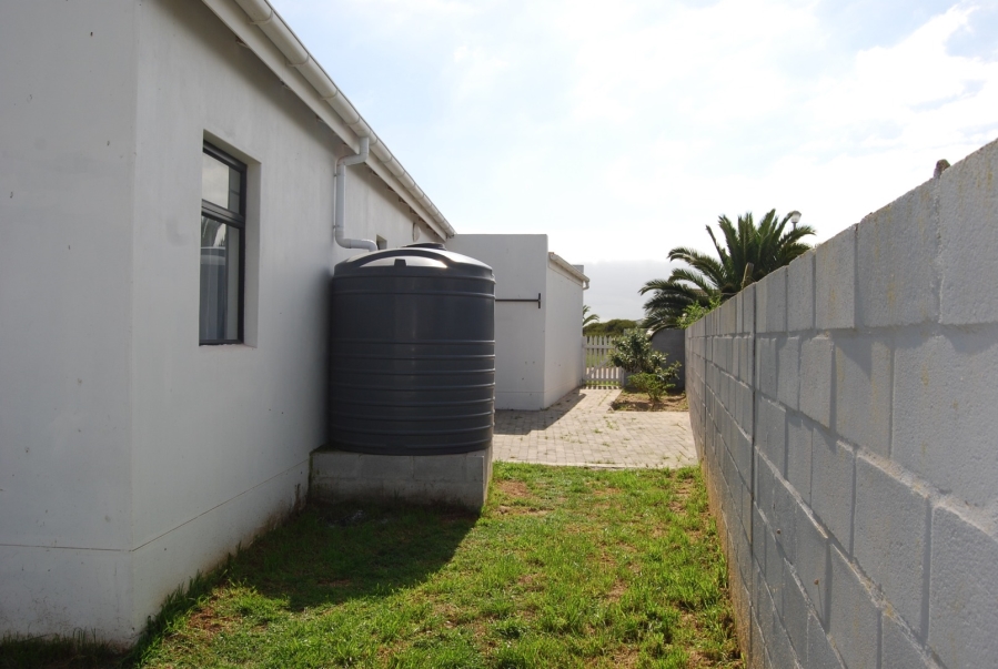 To Let 4 Bedroom Property for Rent in Country Club Western Cape